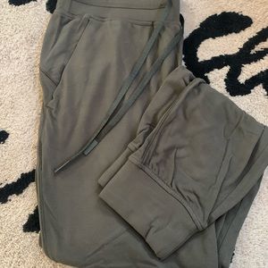 Ready to Rulu Jogger- sz8